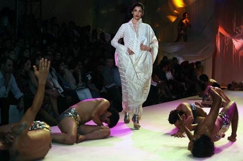 कोटूर फैशन वीक के कुछ उम्‍दा कलेक्‍शन