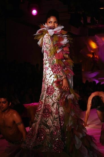 कोटूर फैशन वीक के कुछ उम्‍दा कलेक्‍शन