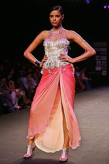 कोटूर फैशन वीक के कुछ उम्‍दा कलेक्‍शन