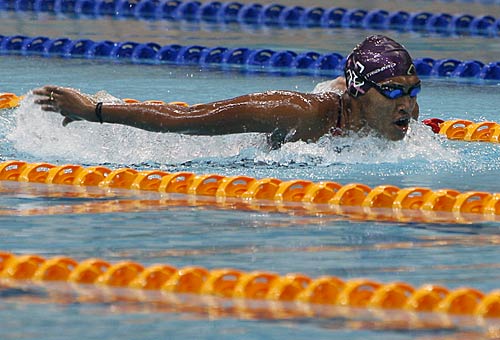 राष्‍ट्रमंडल खेलों से पहले आयोजित की गई तैराकी प्रतियोगिता