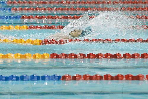 राष्‍ट्रमंडल खेलों से पहले आयोजित की गई तैराकी प्रतियोगिता