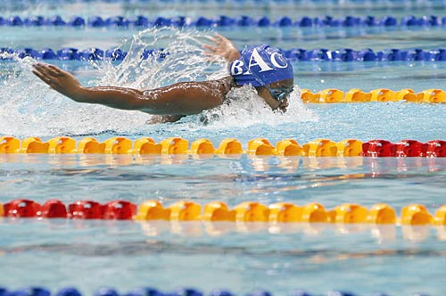 राष्‍ट्रमंडल खेलों से पहले आयोजित की गई तैराकी प्रतियोगिता