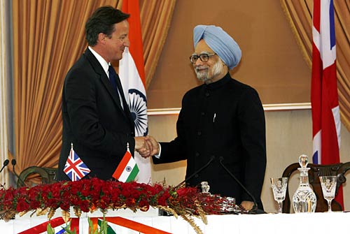 भारत यात्रा पर आए ब्रिटेन के प्रधानमंत्री डेविड कैमरून