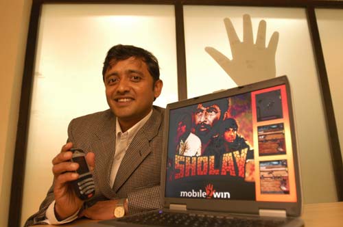 भारत में मोबाइल फोन सेवा ने पूरे किए 17 साल