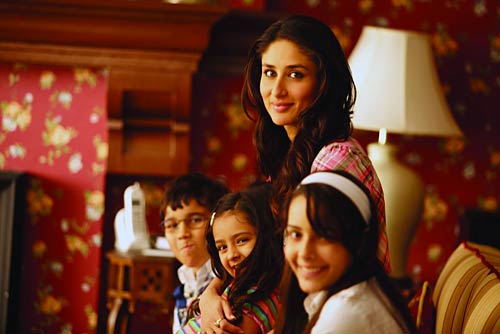 काजोल की नई फैमिली में अर्जुन और करीना