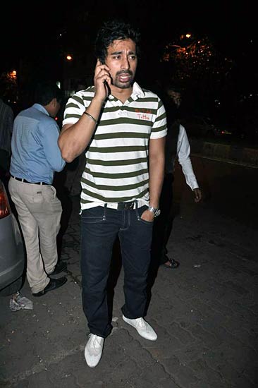 जन्‍मदिन के बहाने जुटे सितारे | ‘वंस अपॉन ए टाइम...’