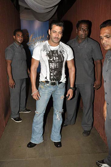 जन्‍मदिन के बहाने जुटे सितारे | ‘वंस अपॉन ए टाइम...’