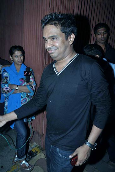 जन्‍मदिन के बहाने जुटे सितारे | ‘वंस अपॉन ए टाइम...’