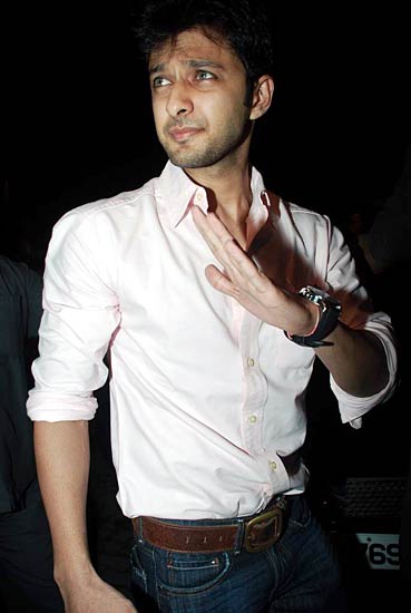 जन्‍मदिन के बहाने जुटे सितारे | ‘वंस अपॉन ए टाइम...’