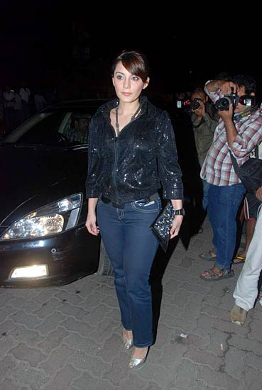 जन्‍मदिन के बहाने जुटे सितारे | ‘वंस अपॉन ए टाइम...’