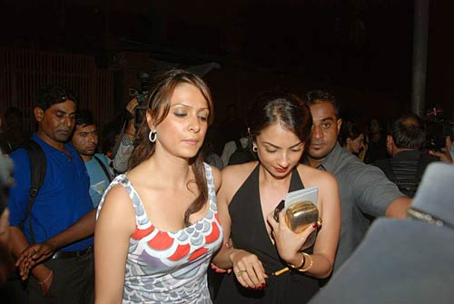 जन्‍मदिन के बहाने जुटे सितारे | ‘वंस अपॉन ए टाइम...’