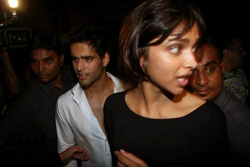 जन्‍मदिन के बहाने जुटे सितारे | ‘वंस अपॉन ए टाइम...’