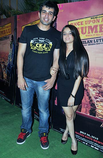 'वंस अपॉन ए टाइम...' की प्रीमियर पार्टी में सितारे