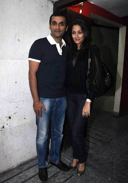 फिल्‍म आयशा की स्‍क्रीनिंग के दौरान बॉलीवुड स्‍टार...