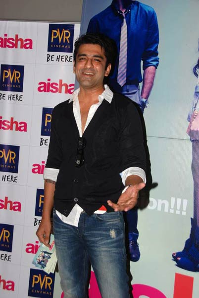 फिल्‍म आयशा की स्‍क्रीनिंग के दौरान बॉलीवुड स्‍टार...