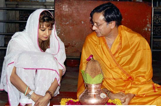 तस्‍वीरों में: बीते सप्‍ताह की झलक । हॉटेस्‍ट सोनम कपूर