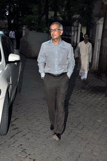 'पीपली लाइव' की स्क्रीनिंग | 'पीपली...' का म्‍यूजिक लॉन्‍च