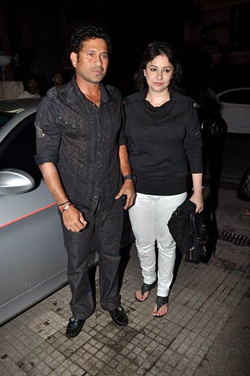 'पीपली लाइव' की स्क्रीनिंग | 'पीपली...' का म्‍यूजिक लॉन्‍च