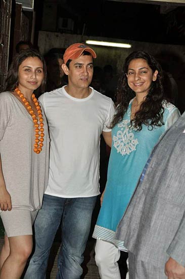 'पीपली लाइव' की स्क्रीनिंग | 'पीपली...' का म्‍यूजिक लॉन्‍च