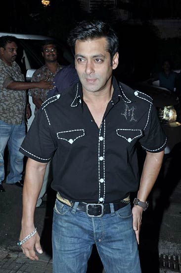 'पीपली लाइव' की स्क्रीनिंग | 'पीपली...' का म्‍यूजिक लॉन्‍च