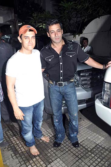 'पीपली लाइव' की स्क्रीनिंग | 'पीपली...' का म्‍यूजिक लॉन्‍च