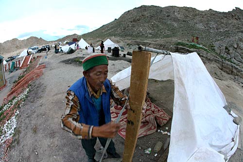 लेह में बाढ़ की भेंट चढ़ा 'ड्रक व्हाइट लोटस स्कूल'