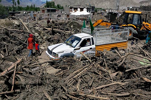 लेह में बाढ़ की भेंट चढ़ा 'ड्रक व्हाइट लोटस स्कूल'