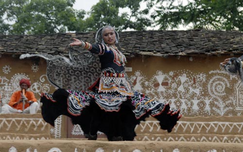 जयपुर में मची है 'तीज मेले' की धूम