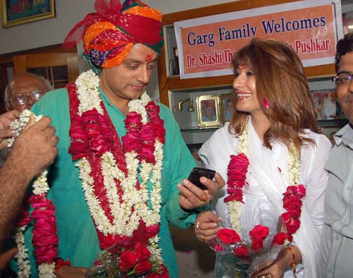 तस्‍वीरों में देखें सप्‍ताह की हलचल । हॉट तस्‍वीरें