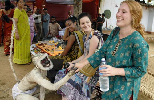 तस्‍वीरों में देखें सप्‍ताह की हलचल । हॉट तस्‍वीरें