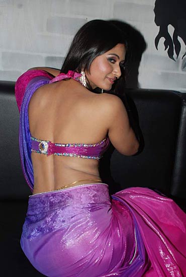 तस्‍वीरों में देखें सविता भाभी के जलवे |  मल्लिका की न्‍यूड...