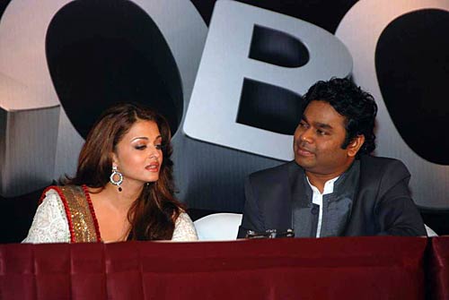 फिल्‍म 'रोबोट' में ऐश्‍वर्या राय | रजनीकांत से रोमांस!