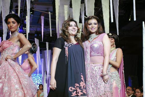 ज्वेलरी वीक में बॉलीवुड सितारे । बॉलीवुड व सेक्‍स‍