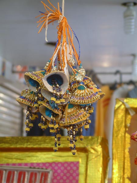 भाई-बहन के पवित्र रिश्‍ते का त्‍योहार रक्षाबंधन... | सबसे बड़ा त्‍योहार