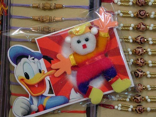 भाई-बहन के पवित्र रिश्‍ते का त्‍योहार रक्षाबंधन... | सबसे बड़ा त्‍योहार