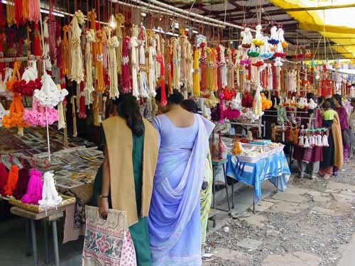 भाई-बहन के पवित्र रिश्‍ते का त्‍योहार रक्षाबंधन... | सबसे बड़ा त्‍योहार