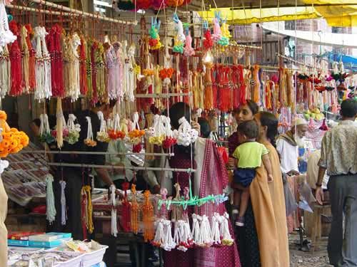 भाई-बहन के पवित्र रिश्‍ते का त्‍योहार रक्षाबंधन... | सबसे बड़ा त्‍योहार