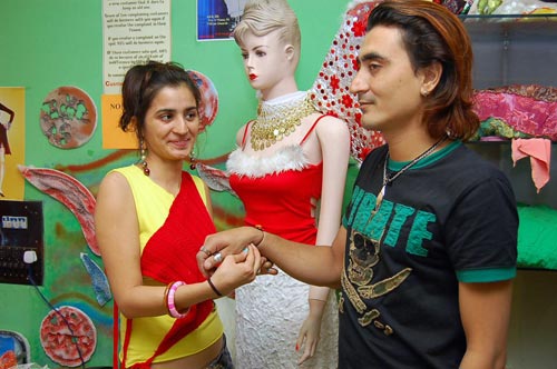 भाई-बहन के पवित्र रिश्‍ते का त्‍योहार रक्षाबंधन... | सबसे बड़ा त्‍योहार