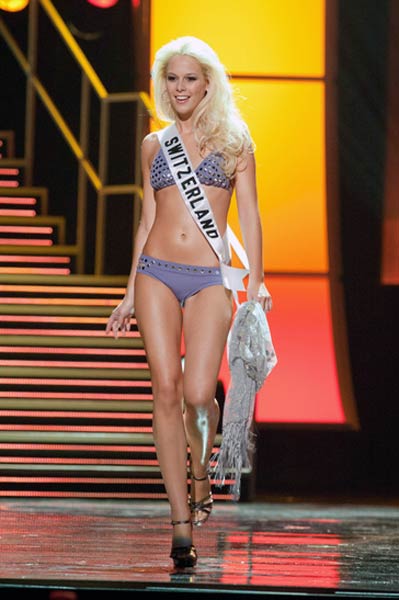 मिस यूनिवर्स प्रतियोगियों के ज़लवे | इवनिंग गाउन में प्रतियोगी