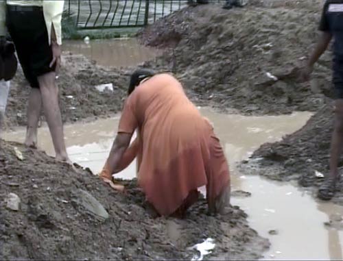 बारिश के कारण दरिया में तब्‍दील हुई राजधानी