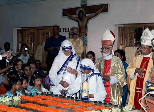 बीते सप्‍ताह क्‍या हुआ खास जाने इन तस्‍वीरों से | फोटो: 'सविता भाभी'