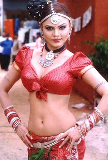 आइटम गर्ल राखी के ढेरों रूप | हॉट 'आइटम गर्ल'