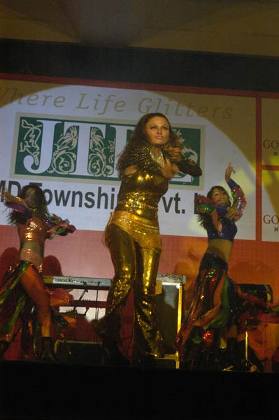 आइटम गर्ल राखी के ढेरों रूप | हॉट 'आइटम गर्ल'