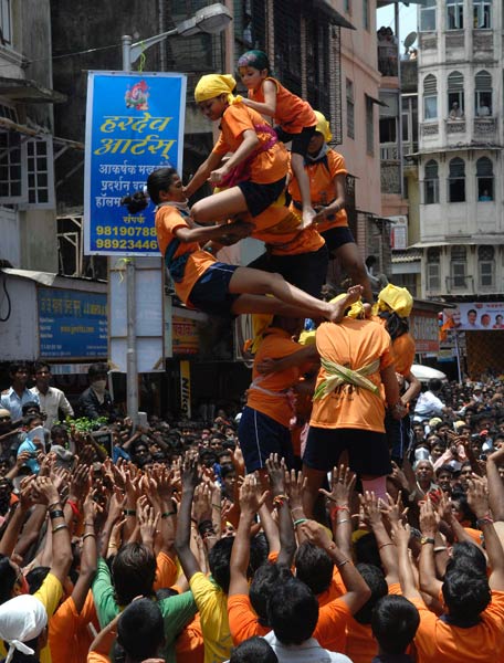 जन्‍माष्‍टमी पर बही भक्ति और प्रेम की गंगा...  | फोटो: मुंबई में भी धूम