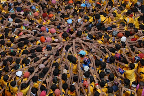 जन्‍माष्‍टमी पर बही भक्ति और प्रेम की गंगा...  | फोटो: मुंबई में भी धूम