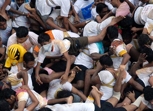 जन्‍माष्‍टमी पर बही भक्ति और प्रेम की गंगा...  | फोटो: मुंबई में भी धूम