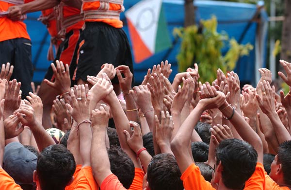 जन्‍माष्‍टमी पर बही भक्ति और प्रेम की गंगा...  | फोटो: मुंबई में भी धूम