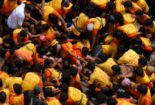 जन्‍माष्‍टमी पर बही भक्ति और प्रेम की गंगा...  | फोटो: मुंबई में भी धूम