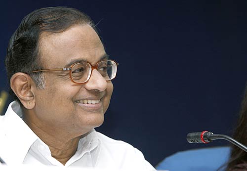 भगवा आतंकवाद पर चिदंबरम ने दी सफाई