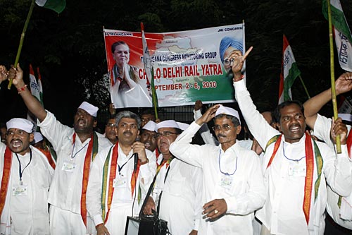 सोनिया गांधी चौथी बार बनीं कांग्रेस अध्‍यक्ष...